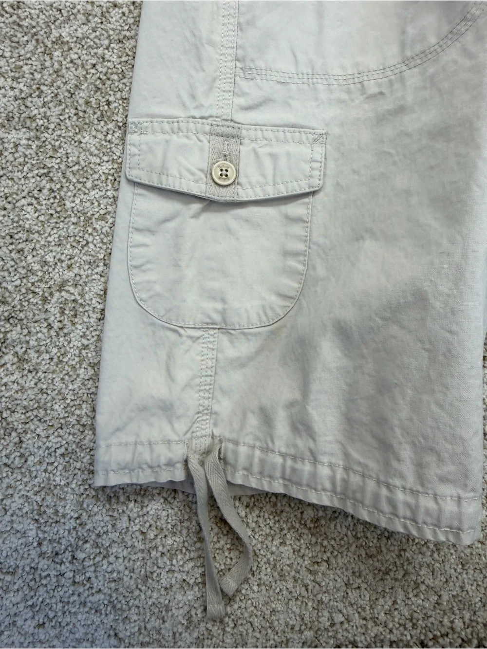 Carhartt Shorts Women’s Cream Cargo Bermuda Chino Shorts Size 6 Outdoor Hike
